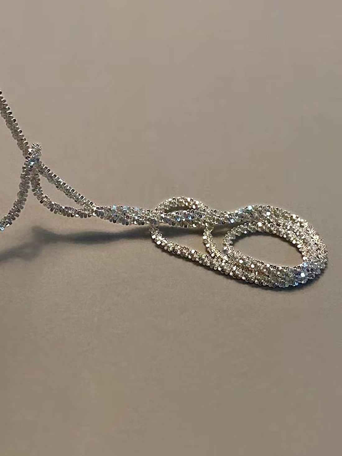 Rhinestone Dekorlu Gümüş Kaplama Kolye