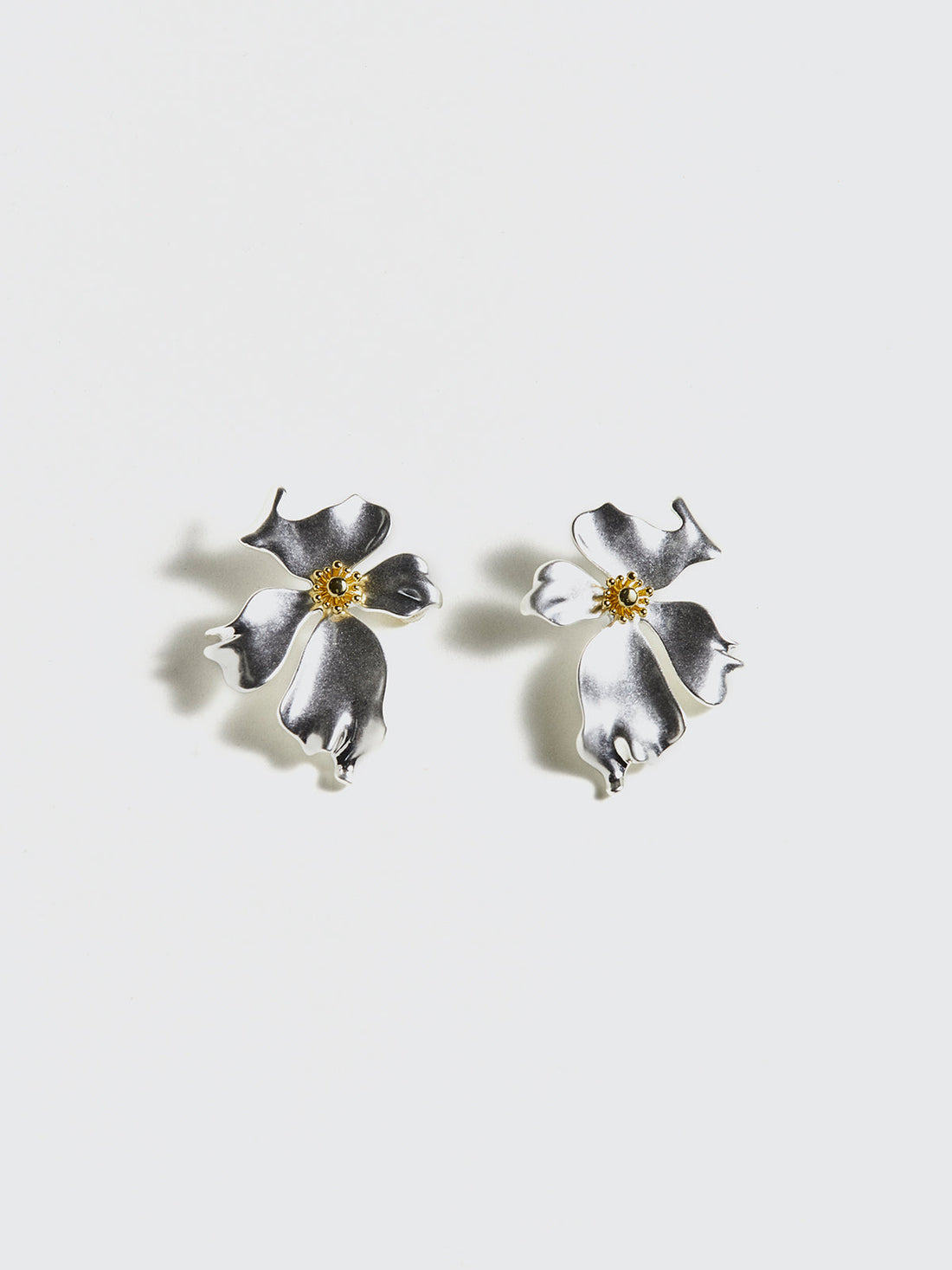 Düzensiz Metal Yaprak Stud Küpeler