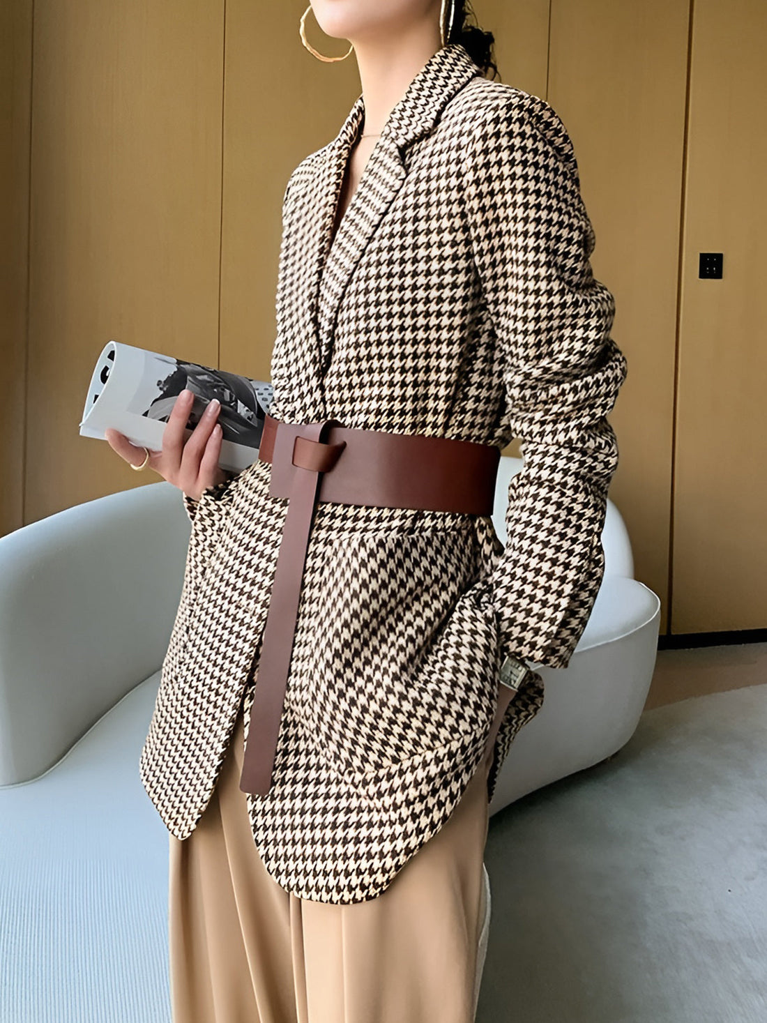 Balıksırtı Bölmeli Kemerli Blazer