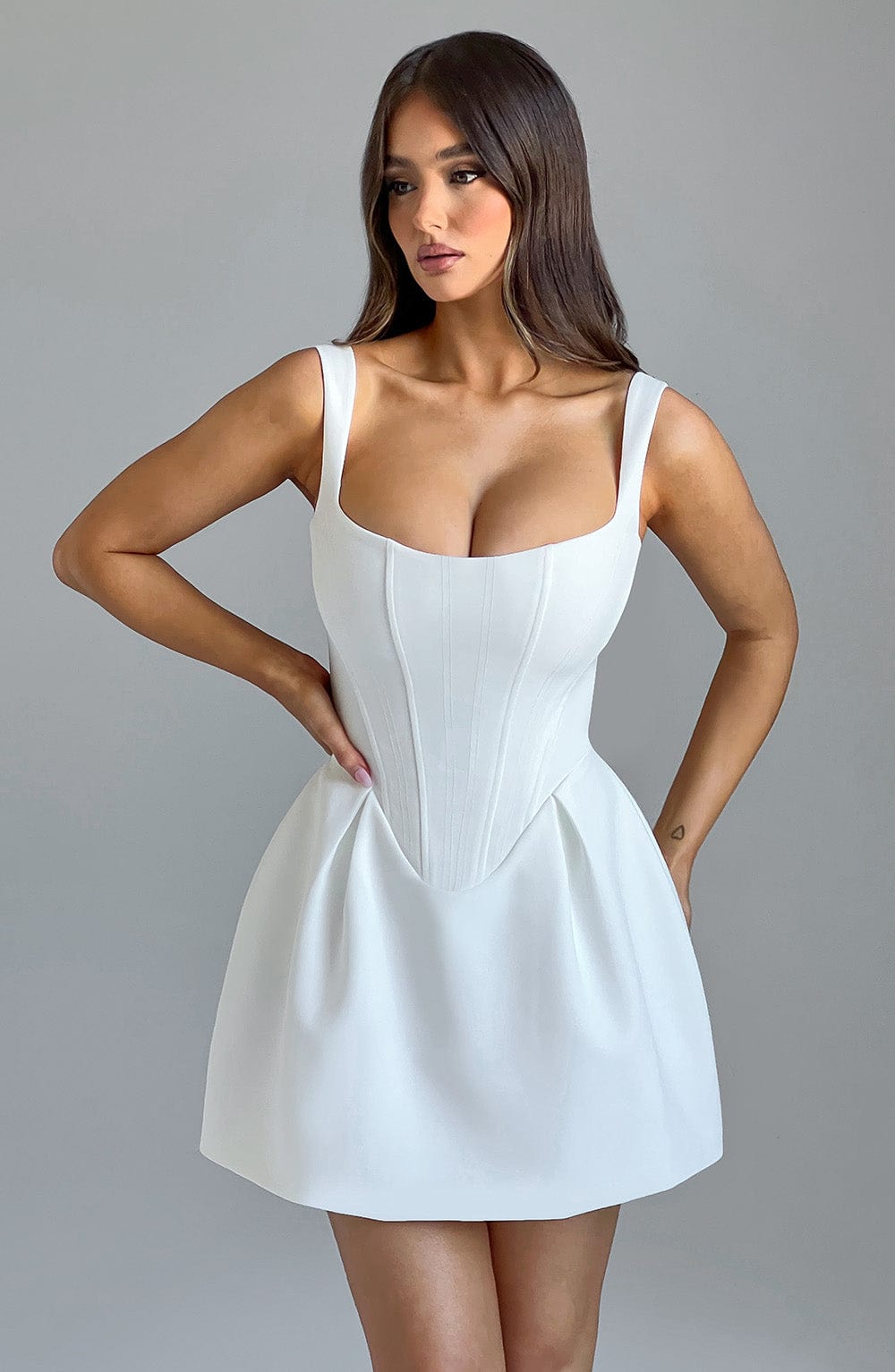 Janiyah - Beyaz Mini Elbise